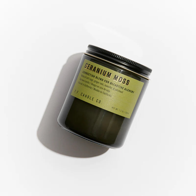 P.F. Candle standard duftlys Geranium Moss Soy candle
