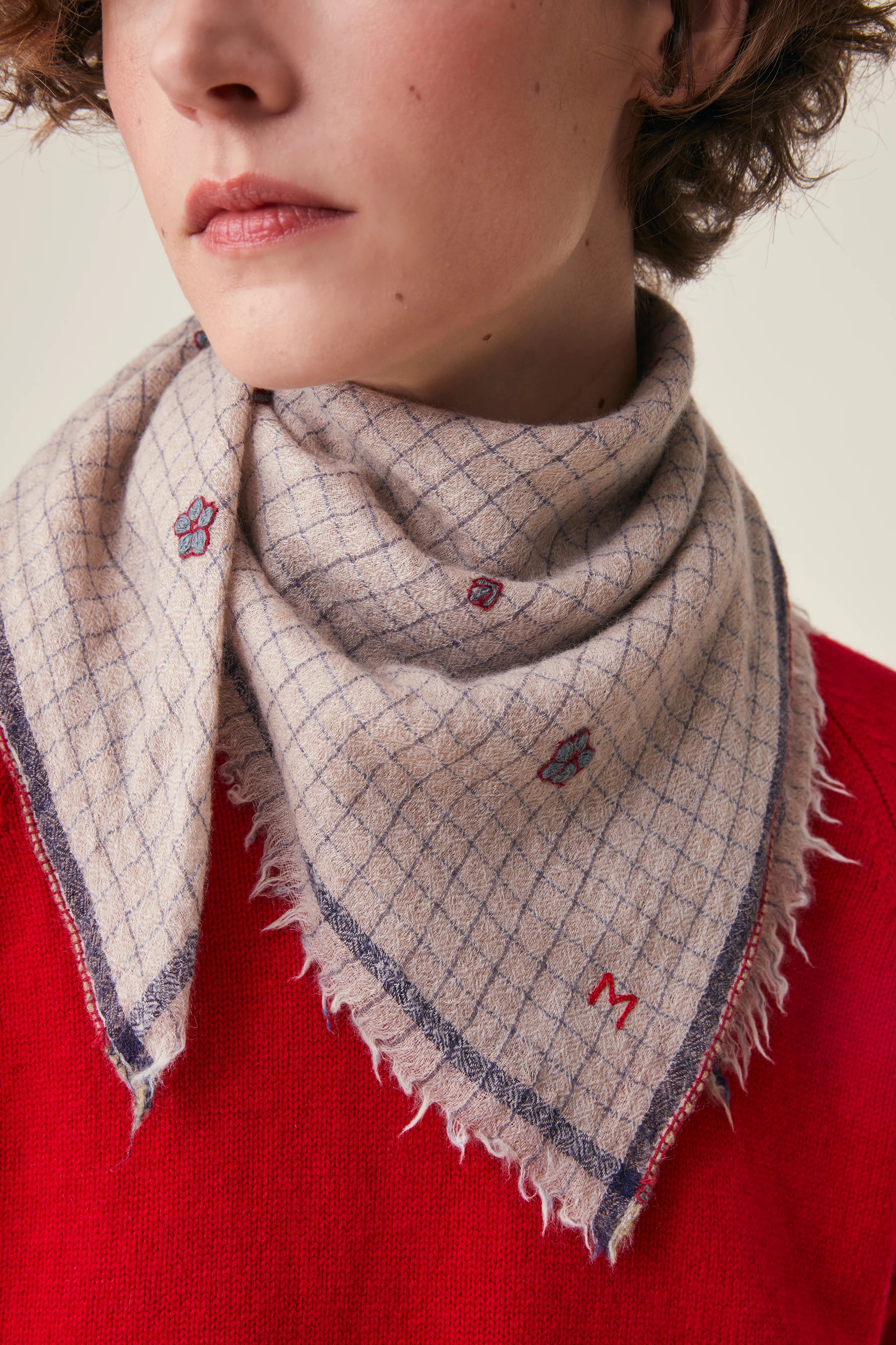 Moismont scarf Idol No850 Embroidery Tradegy