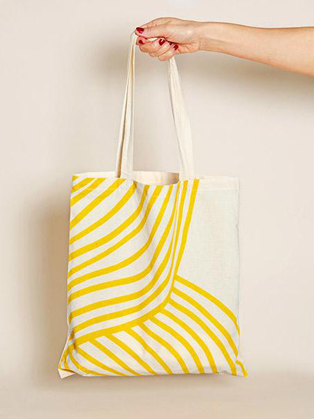 Stilleben tote bag