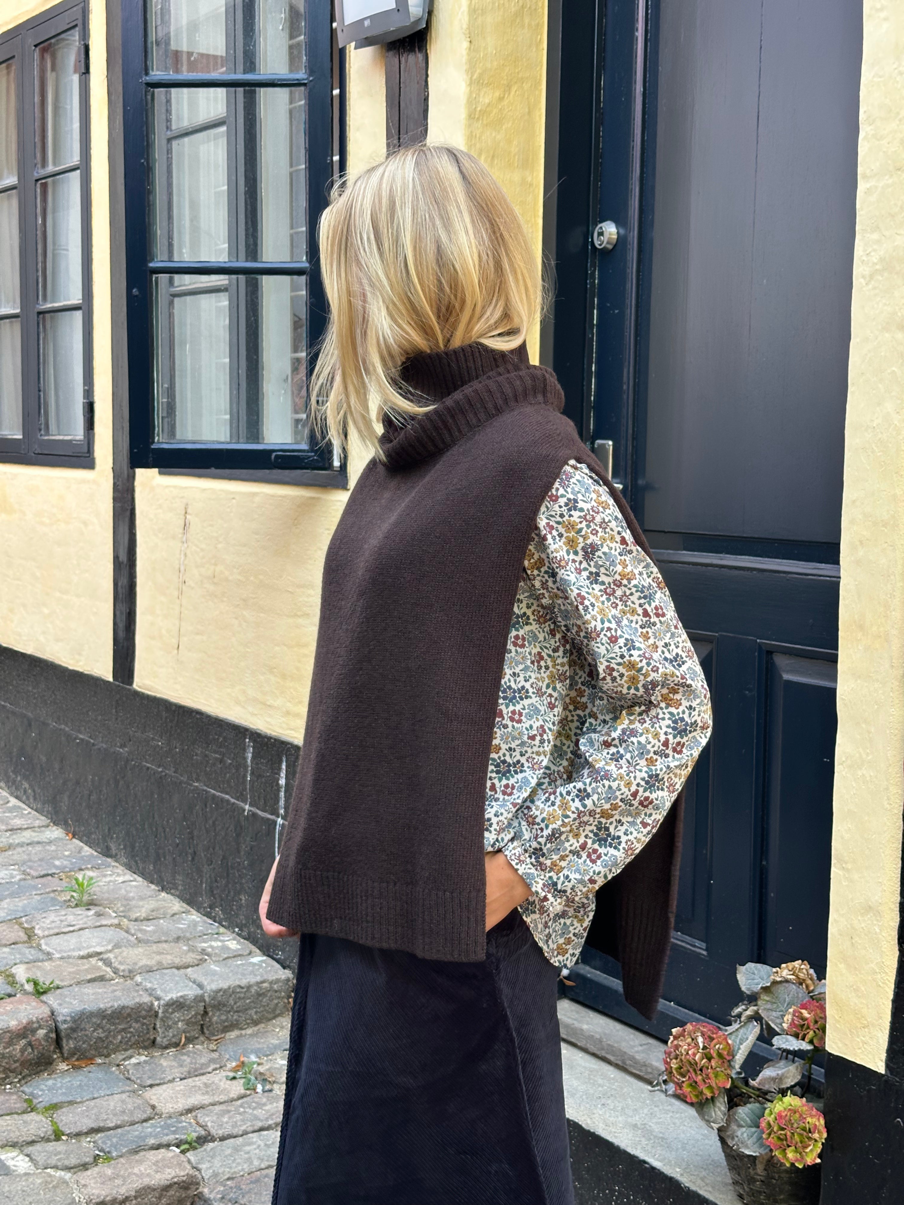 Gai + Lisva Michelle neck piece Mulch