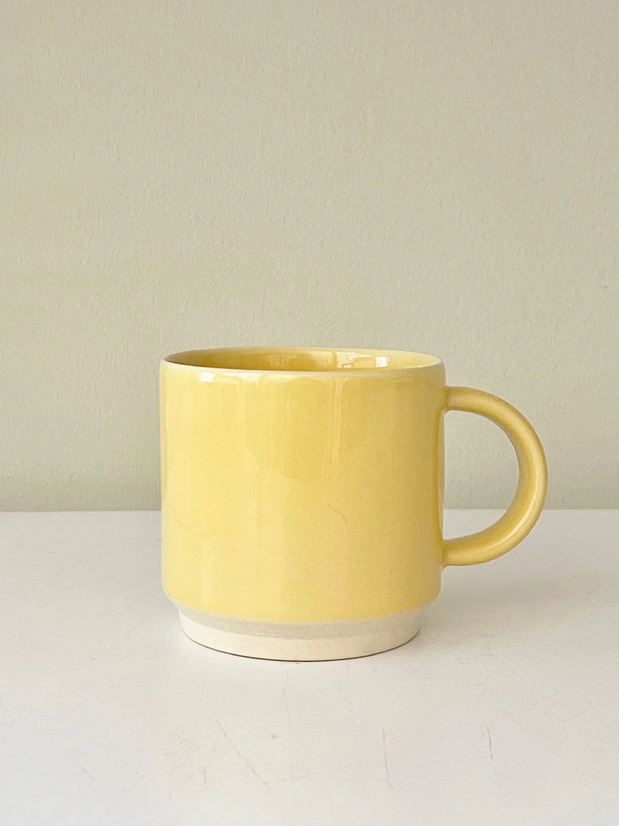 Stilleben Memphis mug yellow