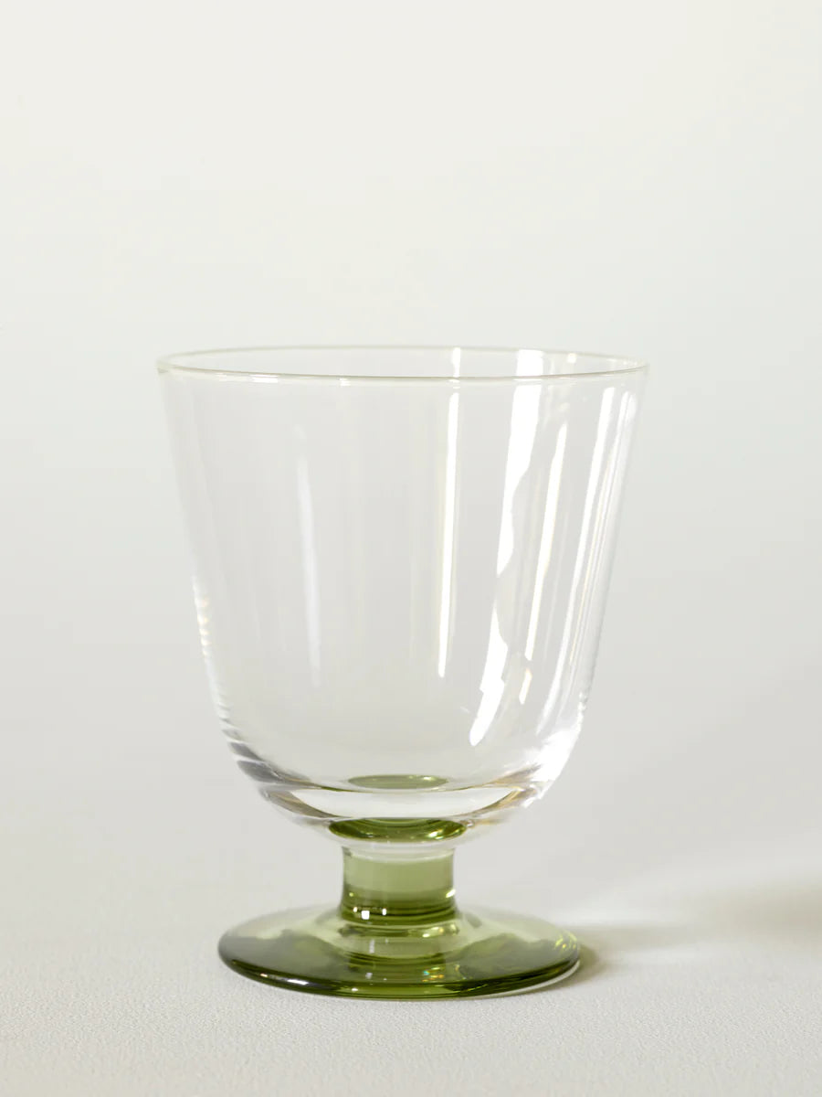 Stilleben concave wineglass glat moss green