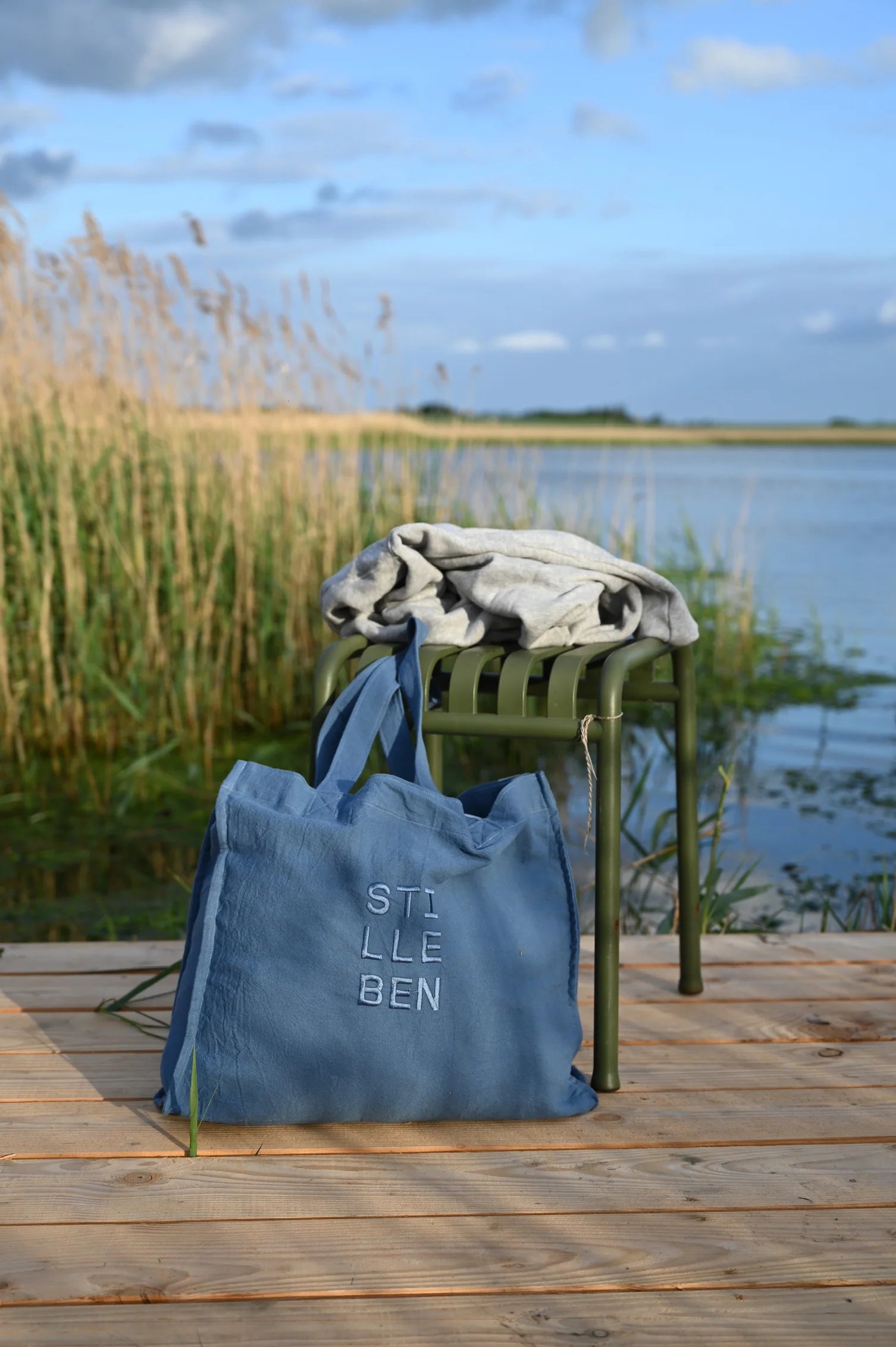 Stilleben totebag Indigo blue