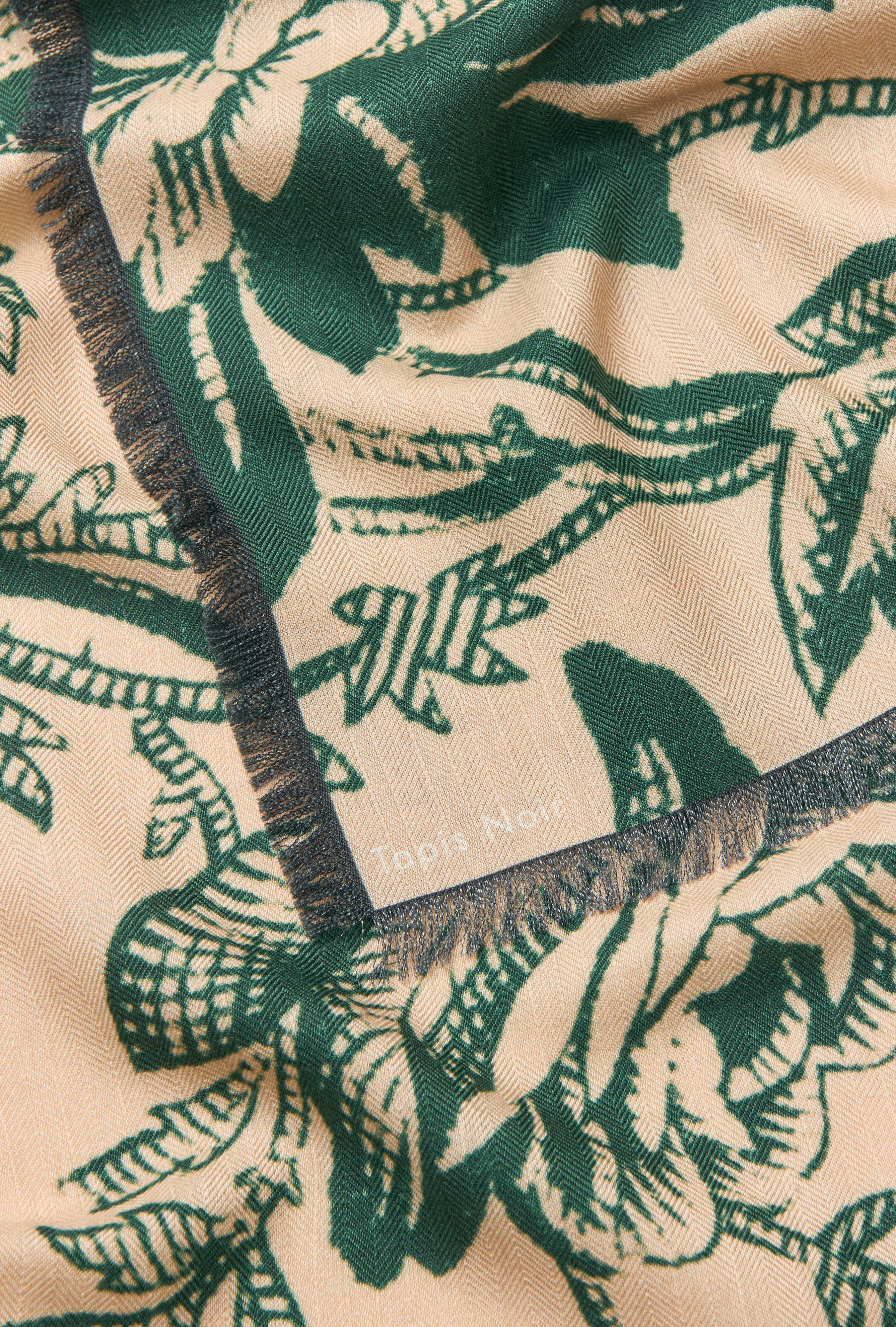 Tapis Noir Long Darlene scarf Green