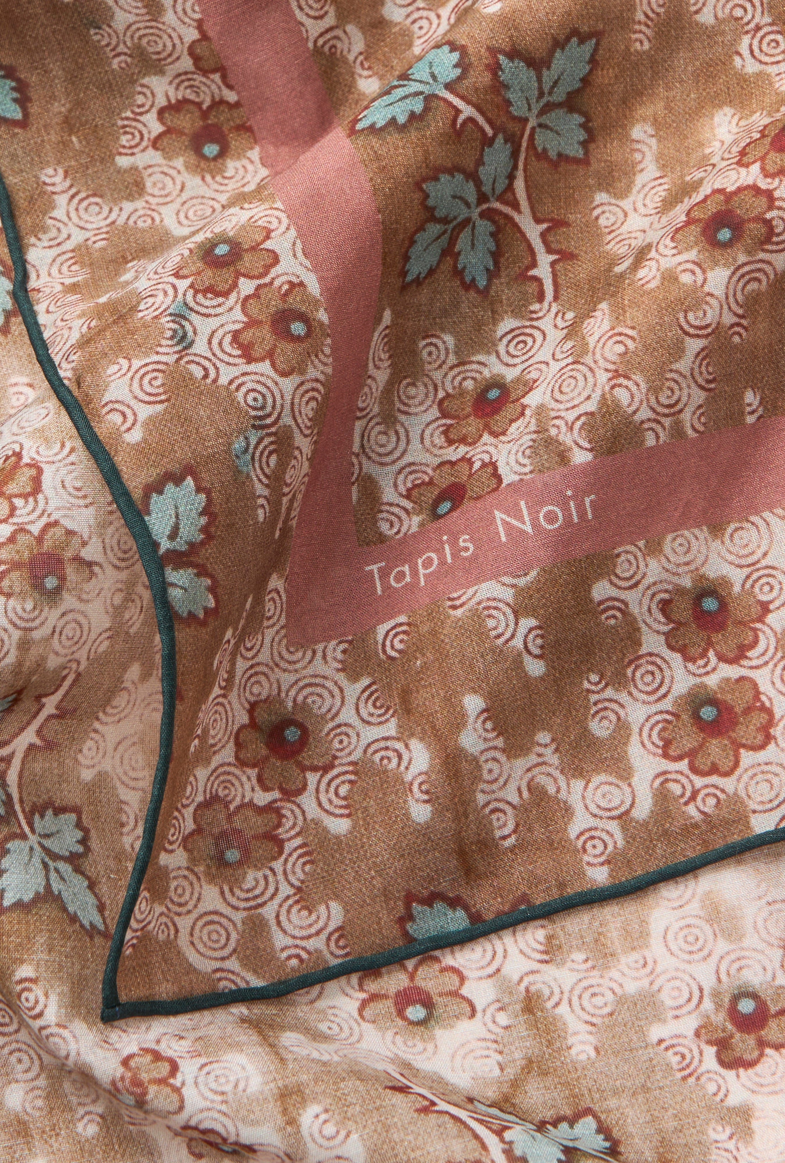 Tapis Noir light Dakota scarf Beige