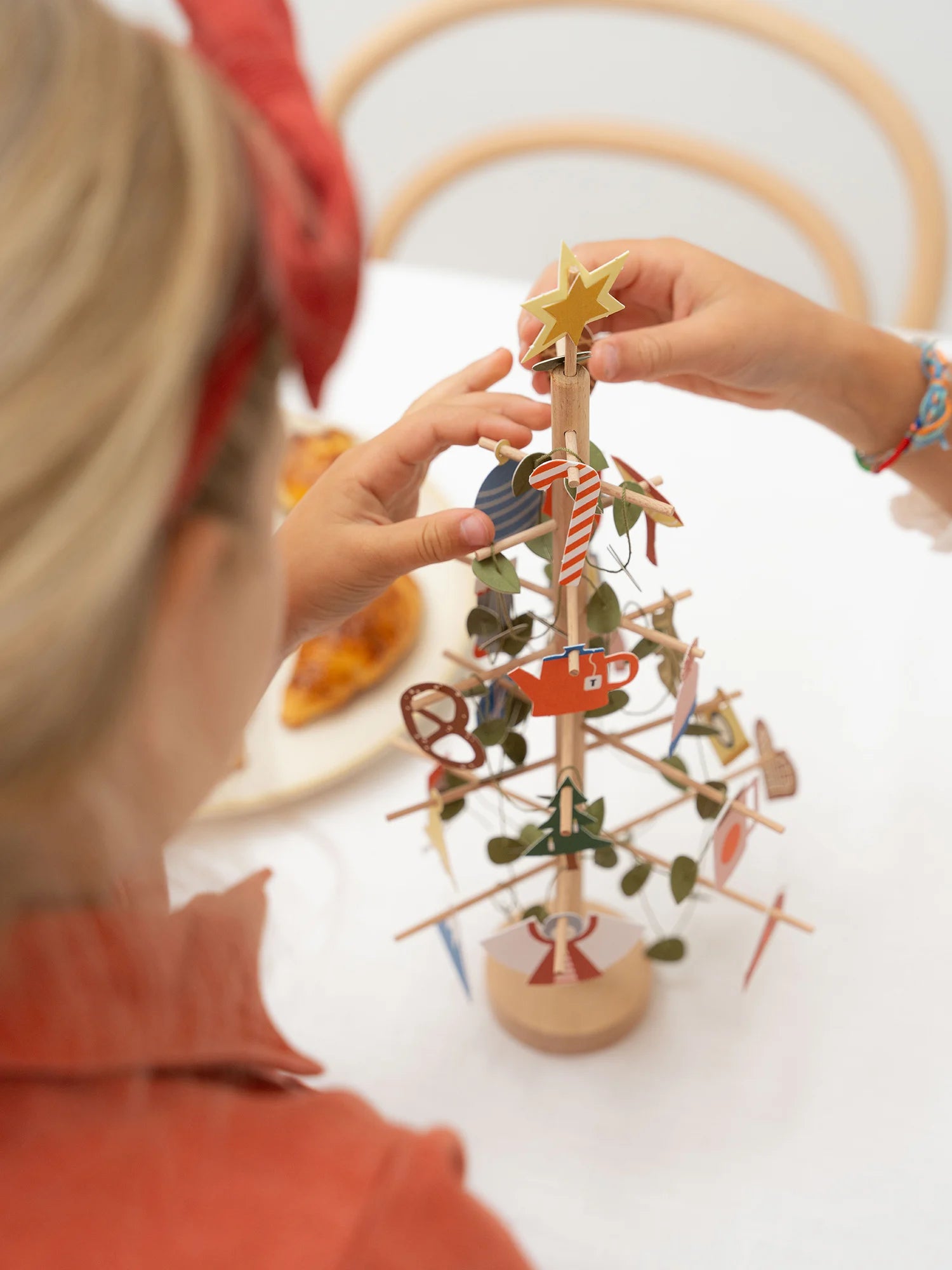 Advent tree - julekalendertræ