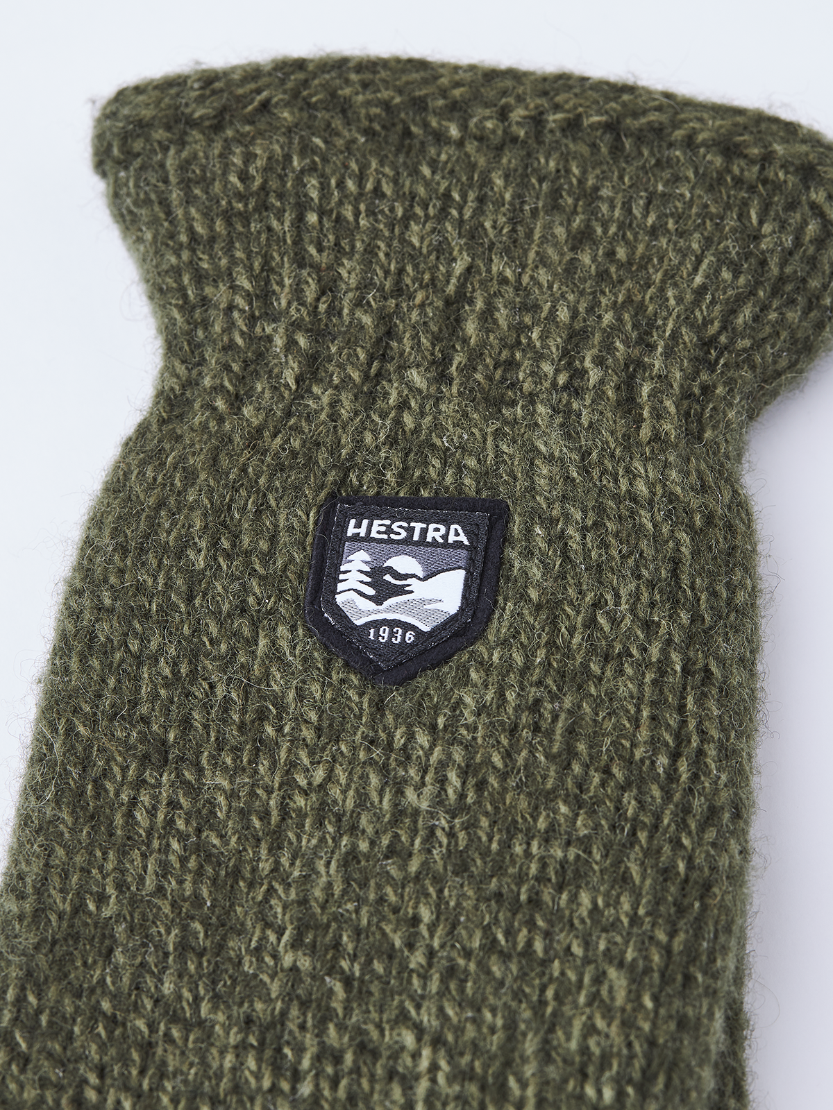 basic wool vanter olive