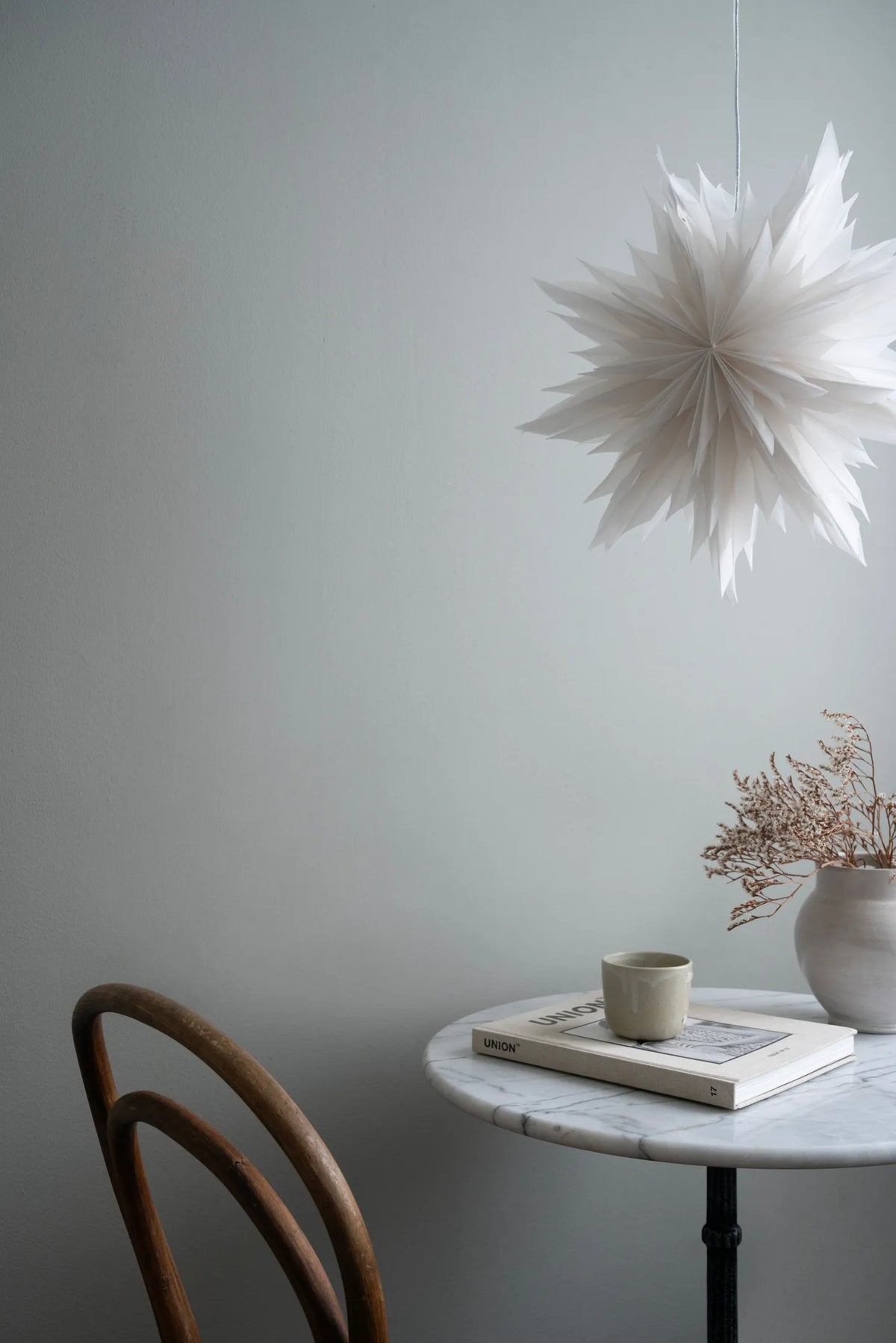 Watt&Veke Oslo stjerne 44 hvid inkl. 5 m kabel og LED