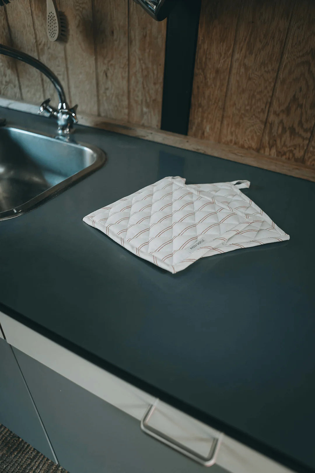 Studio Feder Ada Pot-holder 2-stk. Red River