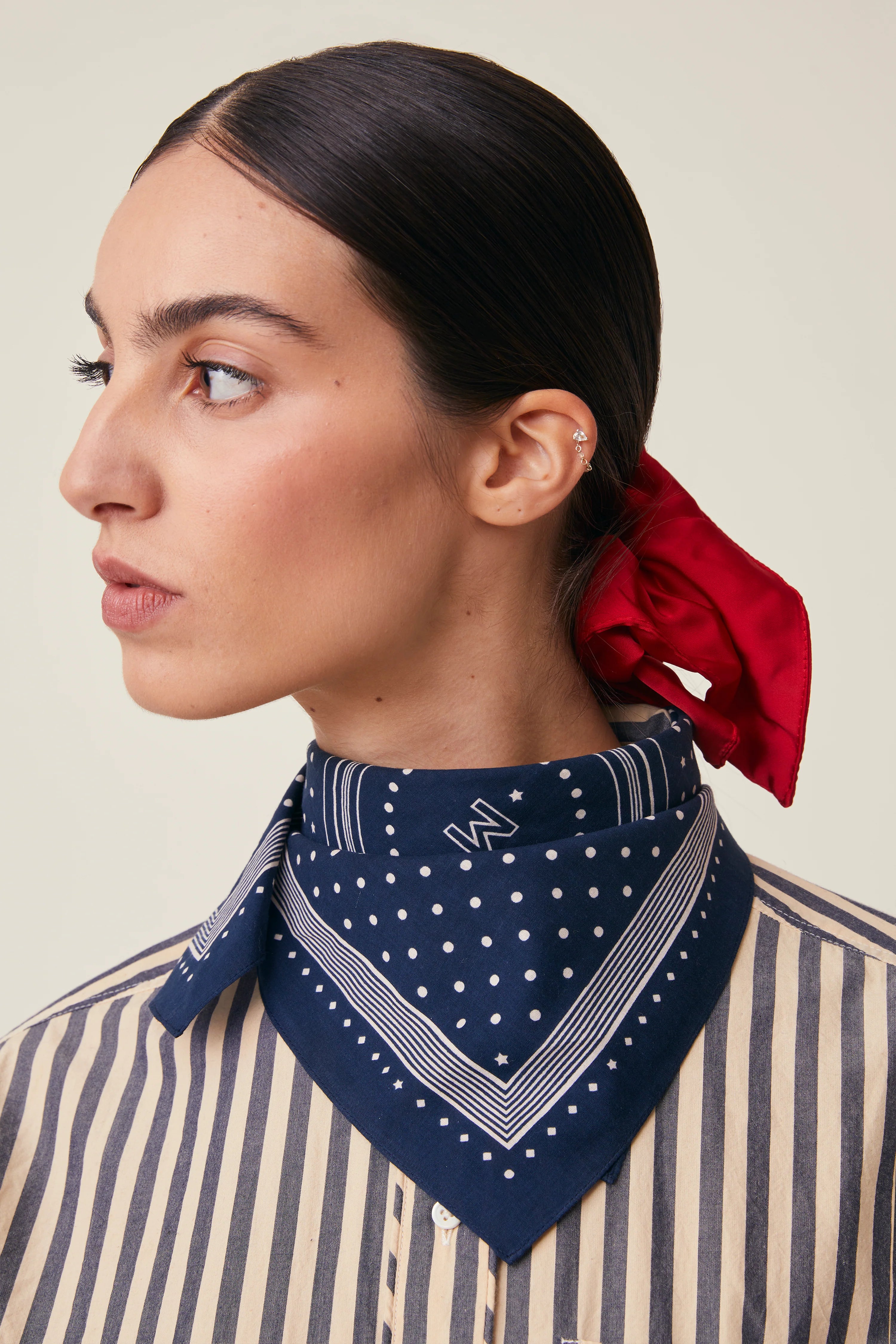 Moismont scarf Allegra No 843 Comedia