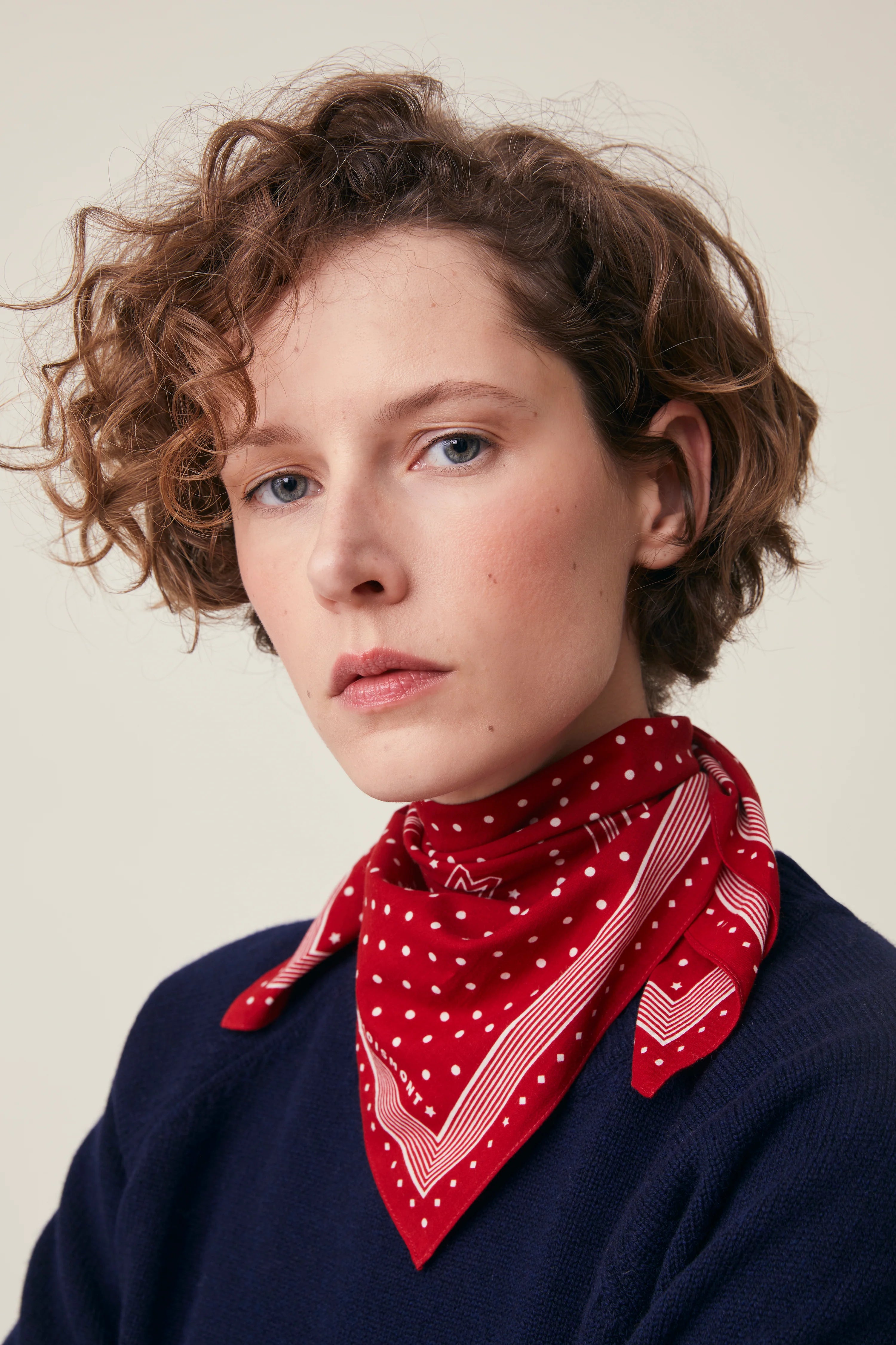 Moismont scarf Allegra No 843 Theater