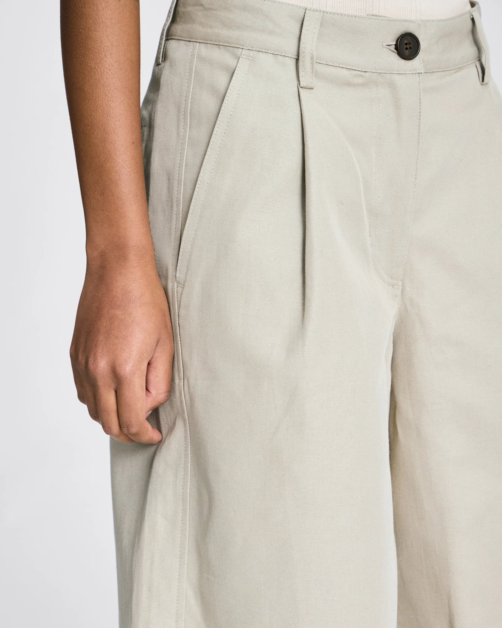 Gai+Lisva Gerda stretched twill shorts Ancient grey