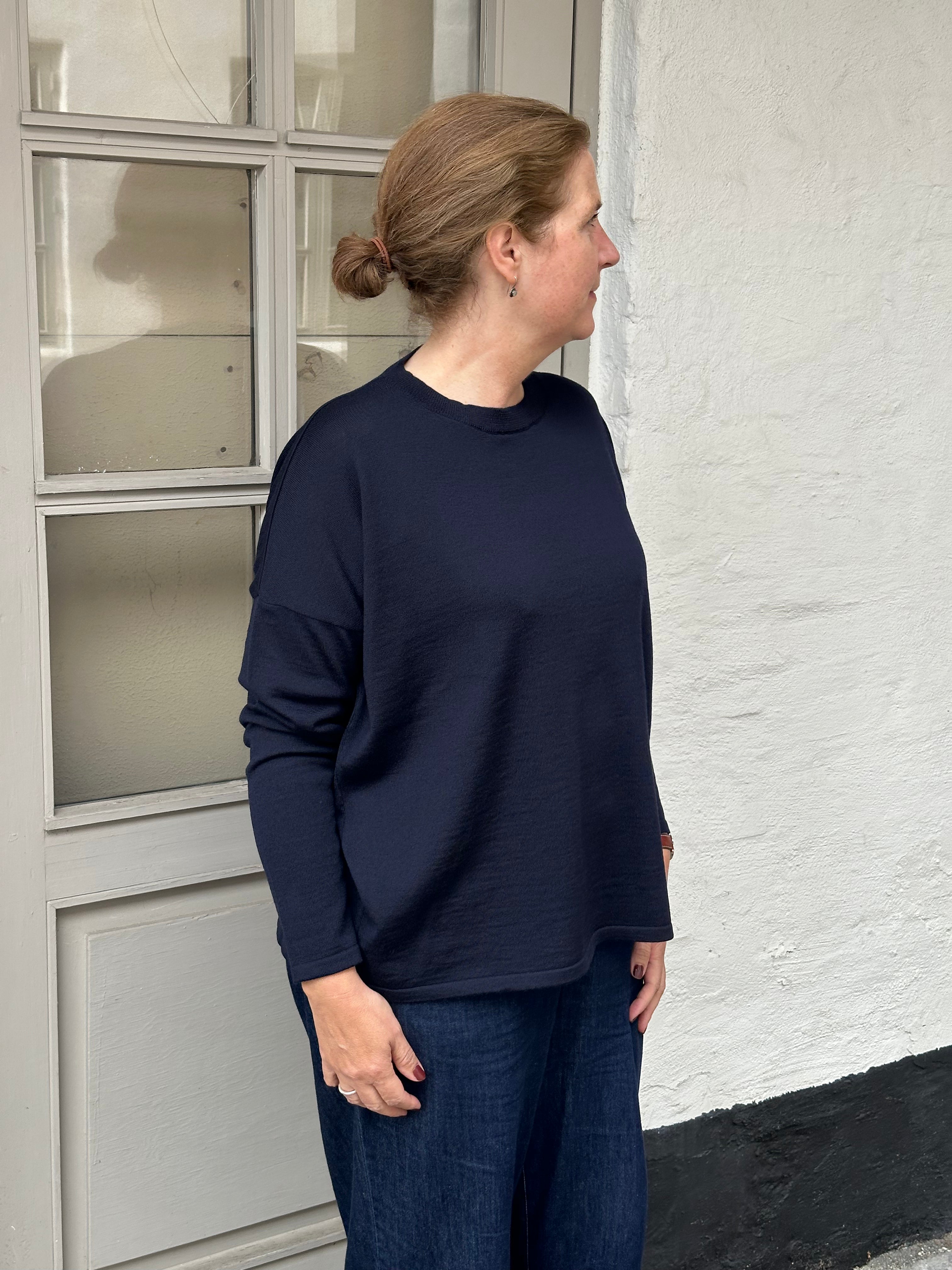 Sibin Linnebjerg Alice Navy