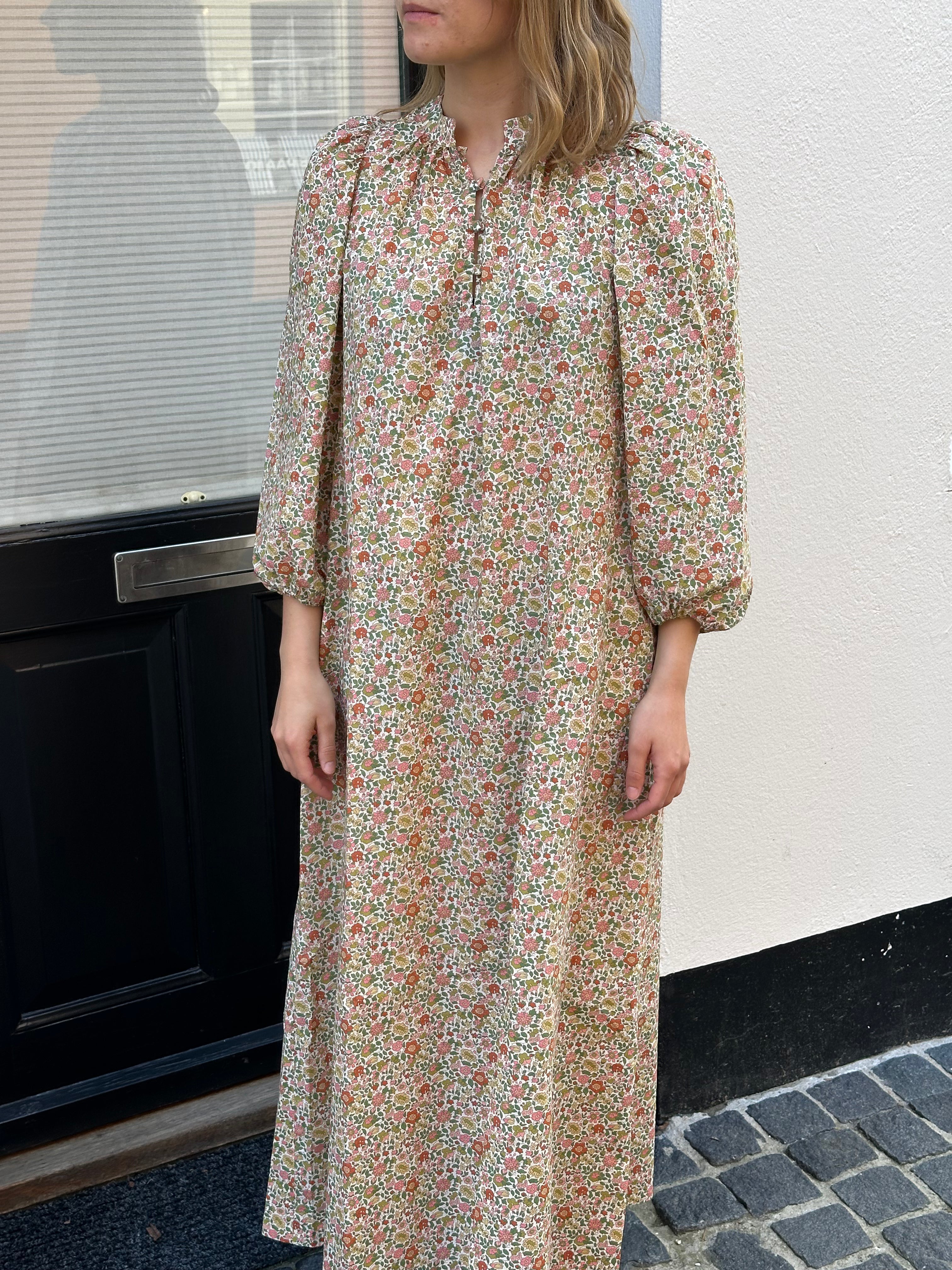 APOF Maya dress Theresa