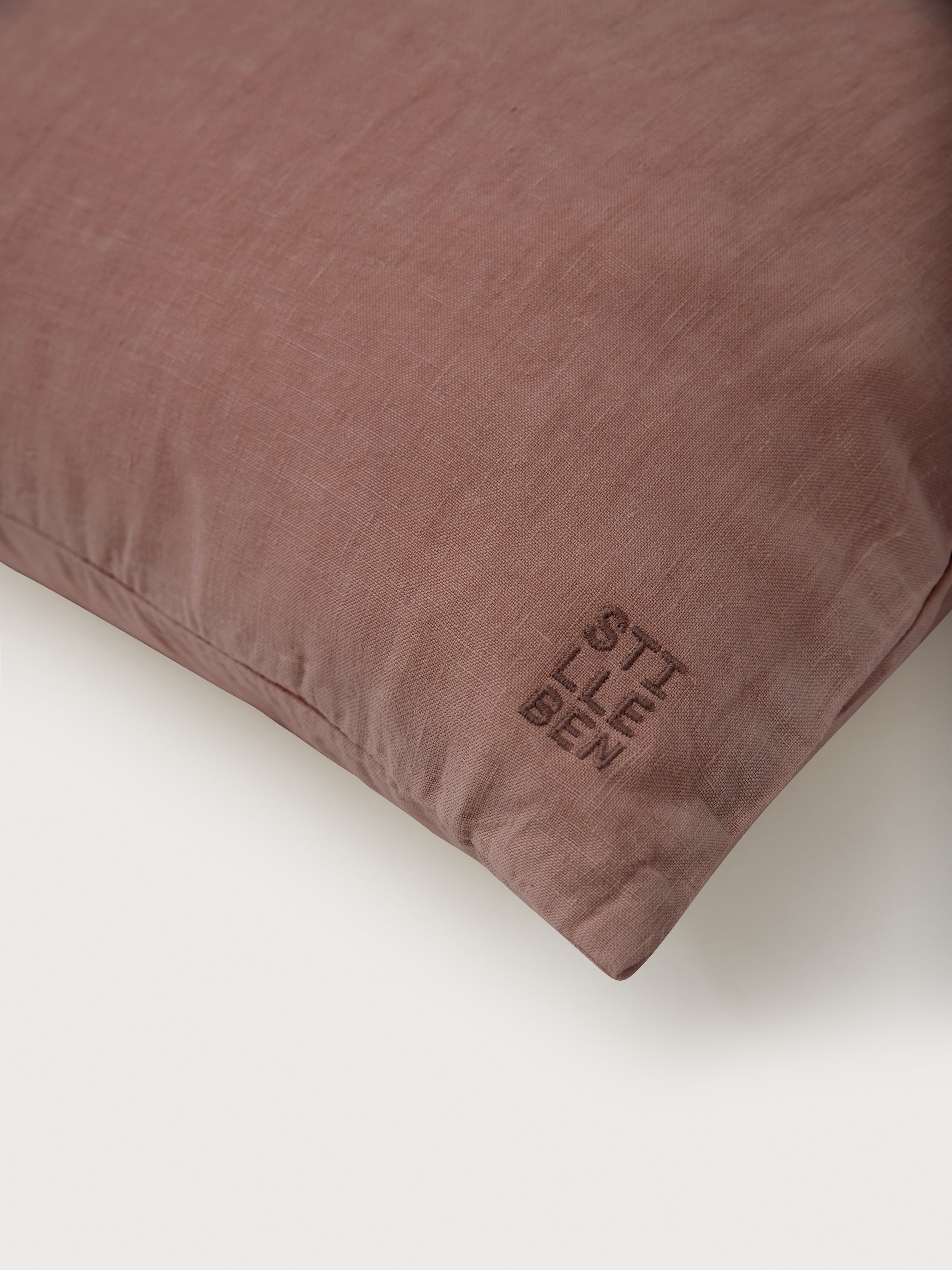 Stilleben Cushion cover 65 x 65 Rusty brown
