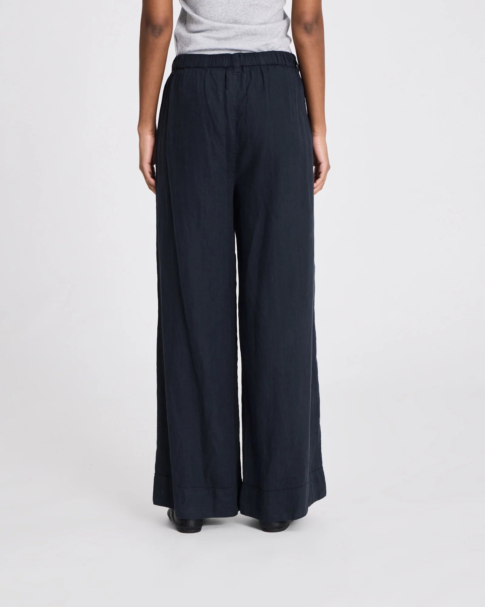 Gai+Lisva Leonora linen loose pants midnight blue