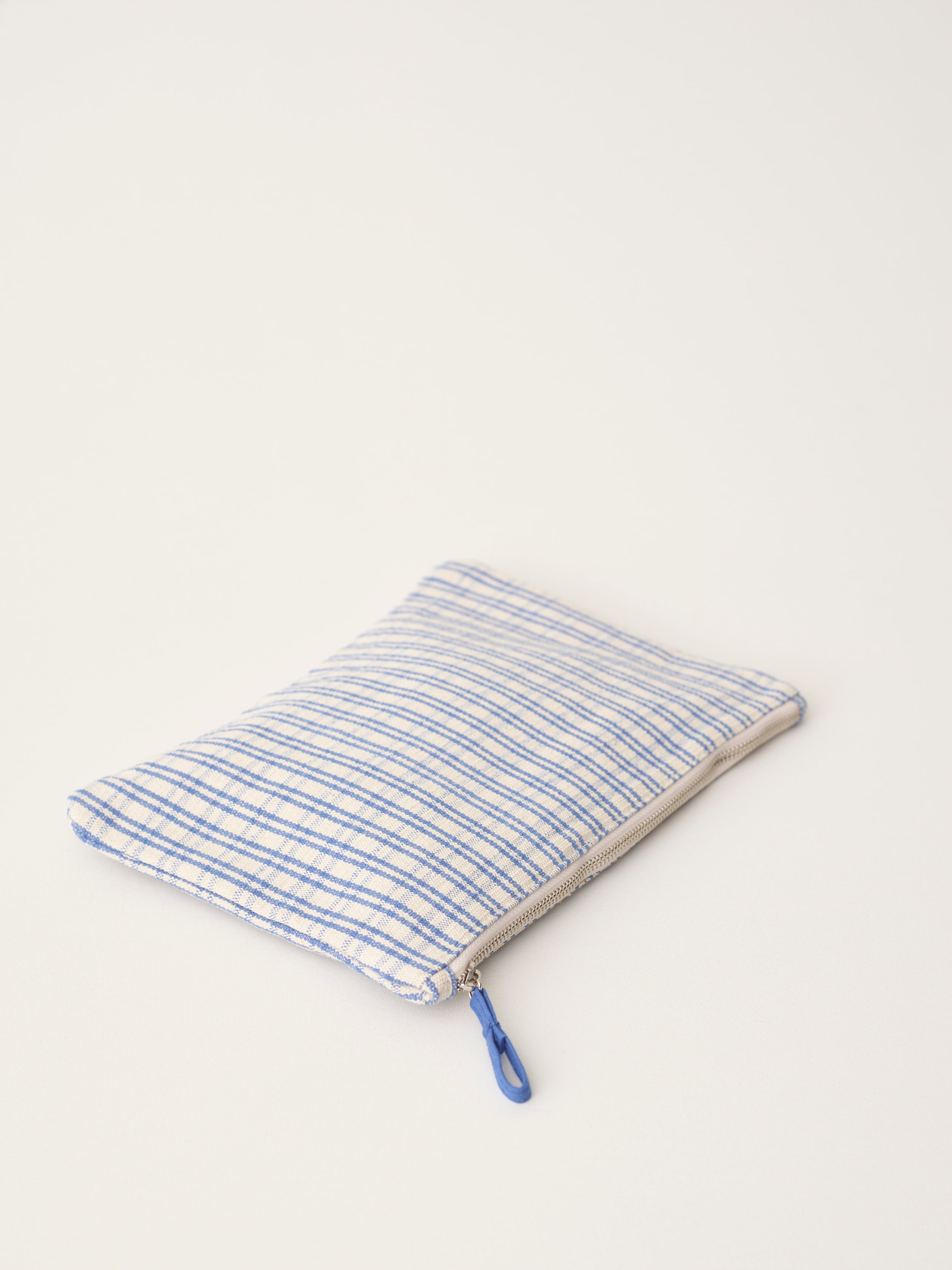 Stilleben Pouch checked blue