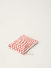 Indlæs billede til gallerivisning Stilleben pouch 22x16 structure red
