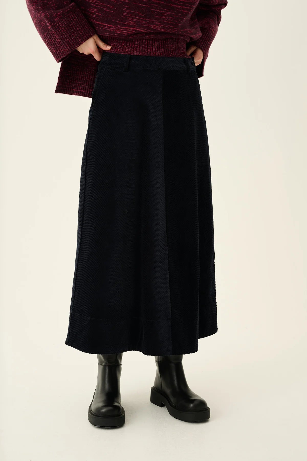 Rue De Tokyo Pryma Heavy Corduroy Ink Navy