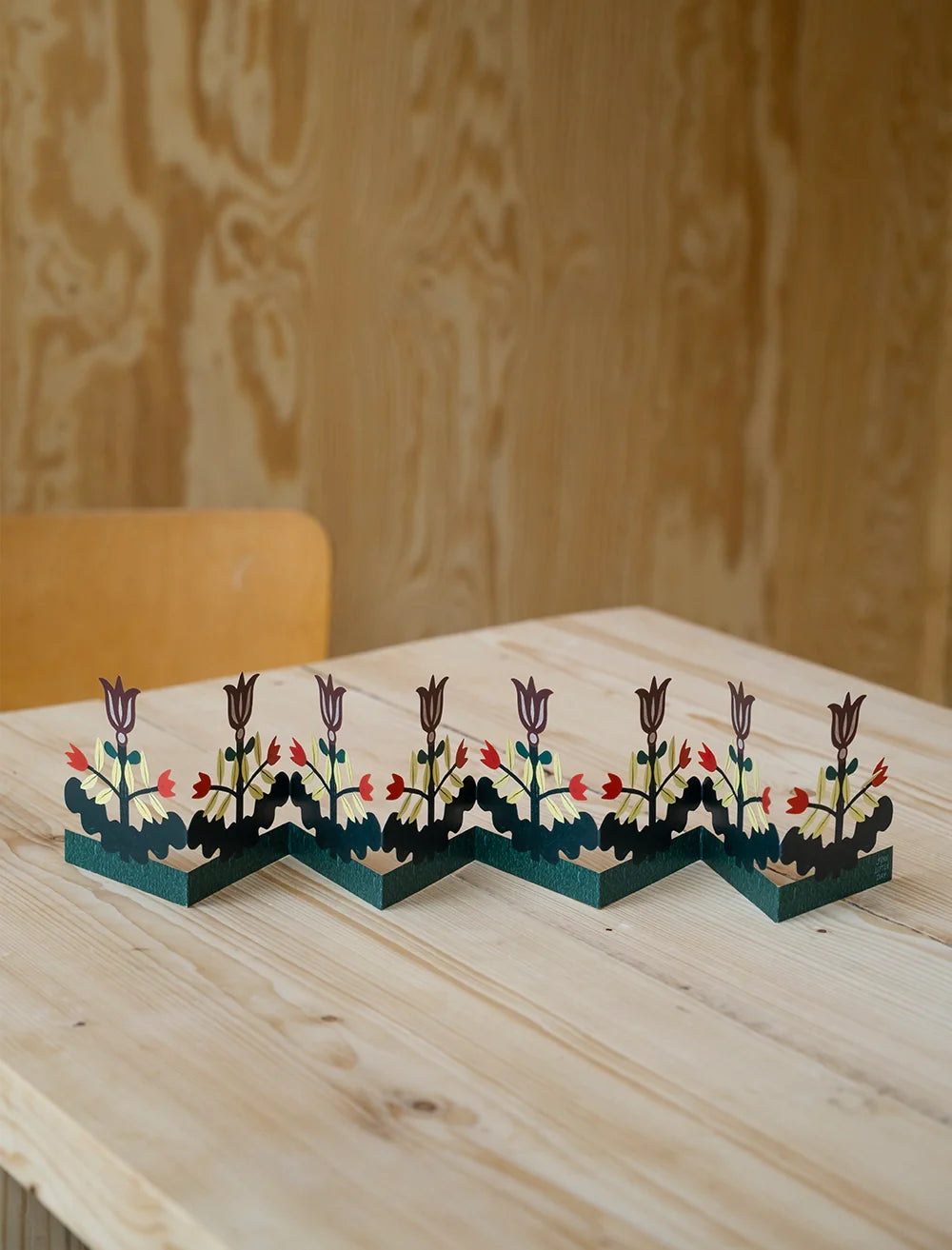 Høgtid paperfrieze