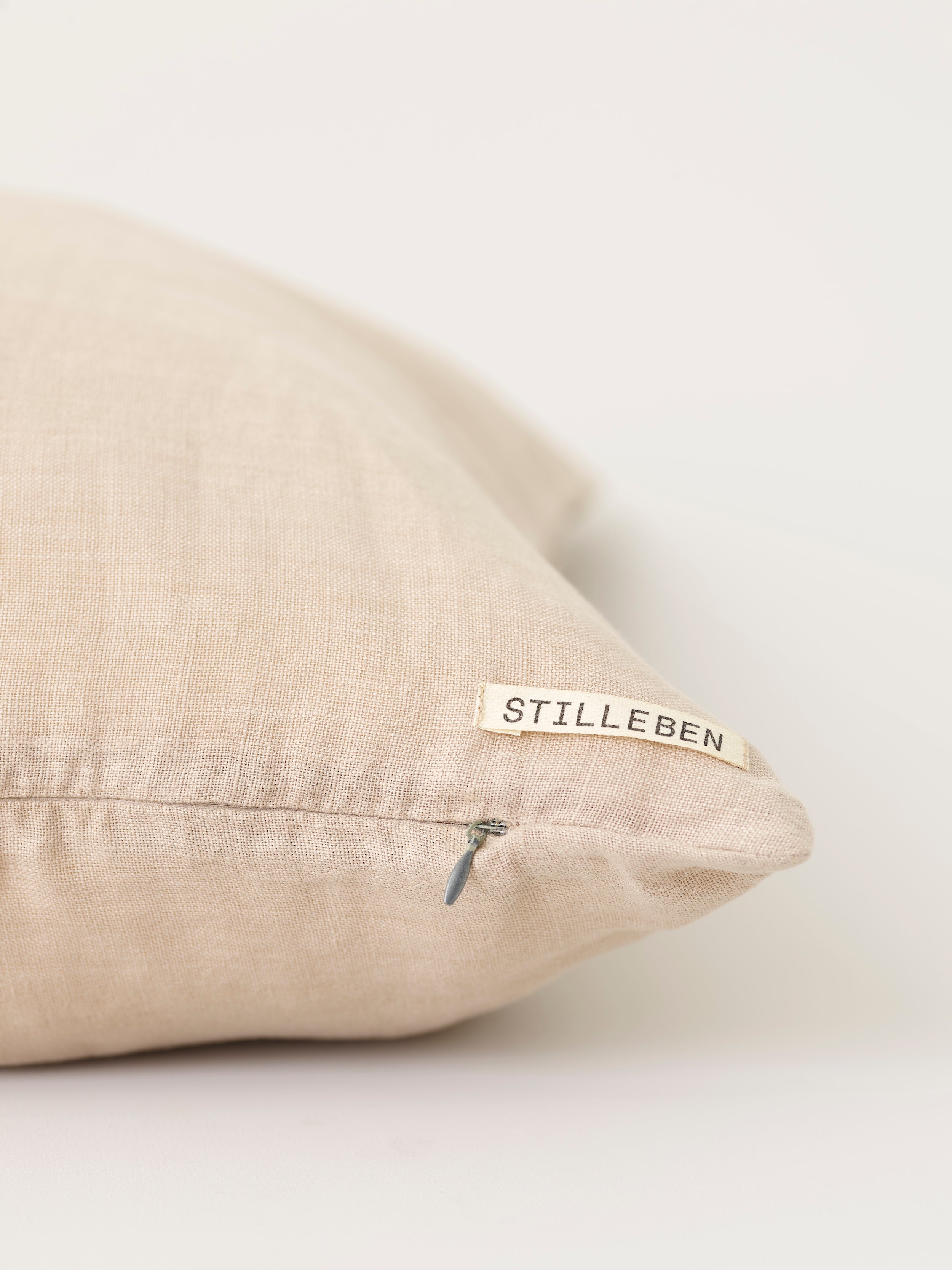 Stilleben cushion cover almond
