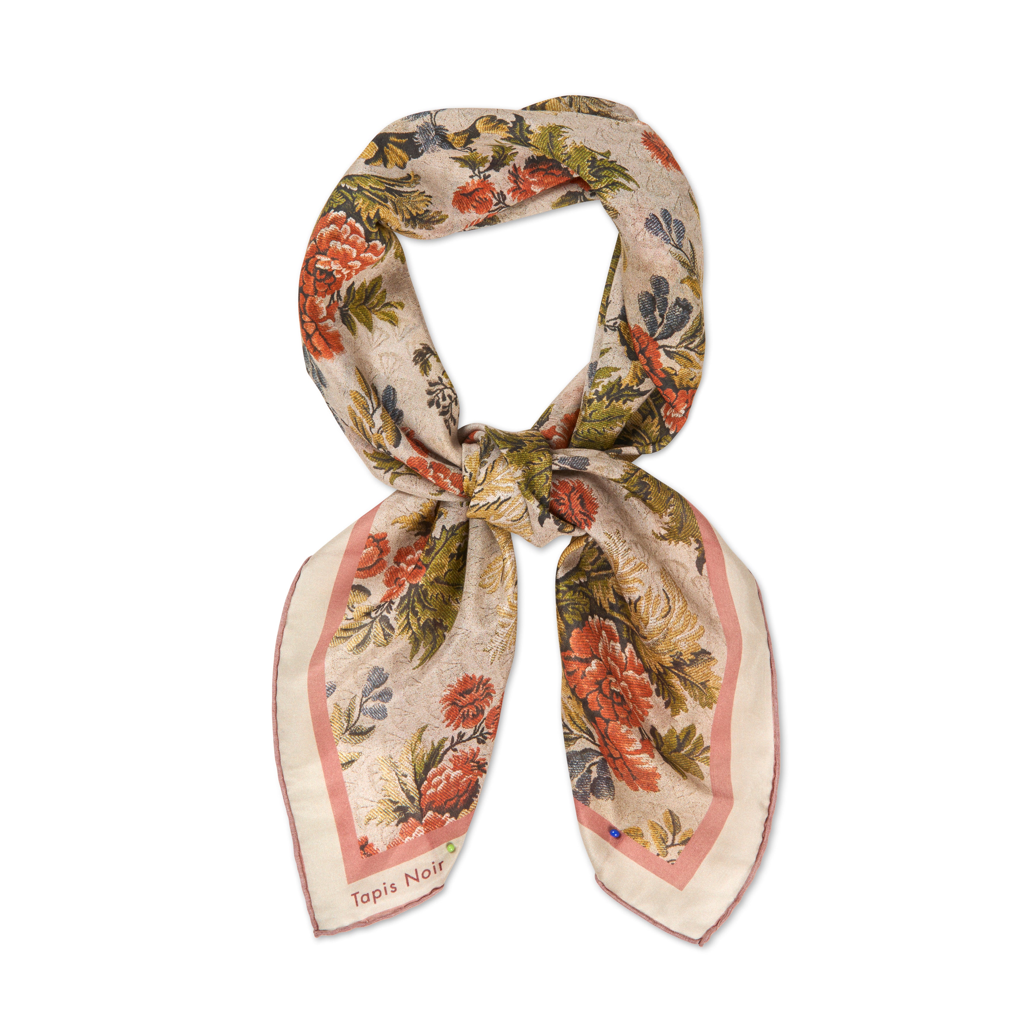 Tapis Noir light Peach flower scarf