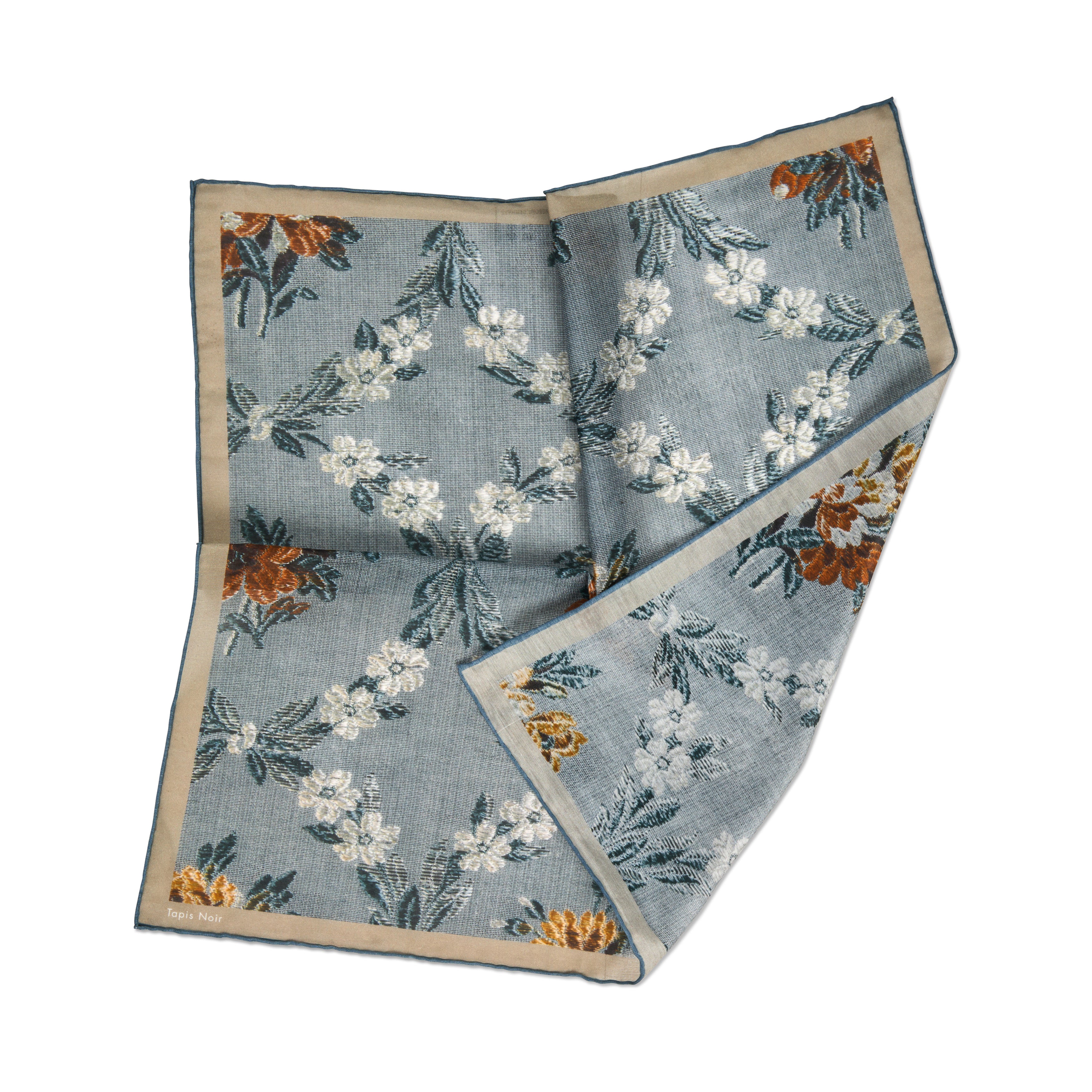 Tapis Noir Handkerchief Blue flower