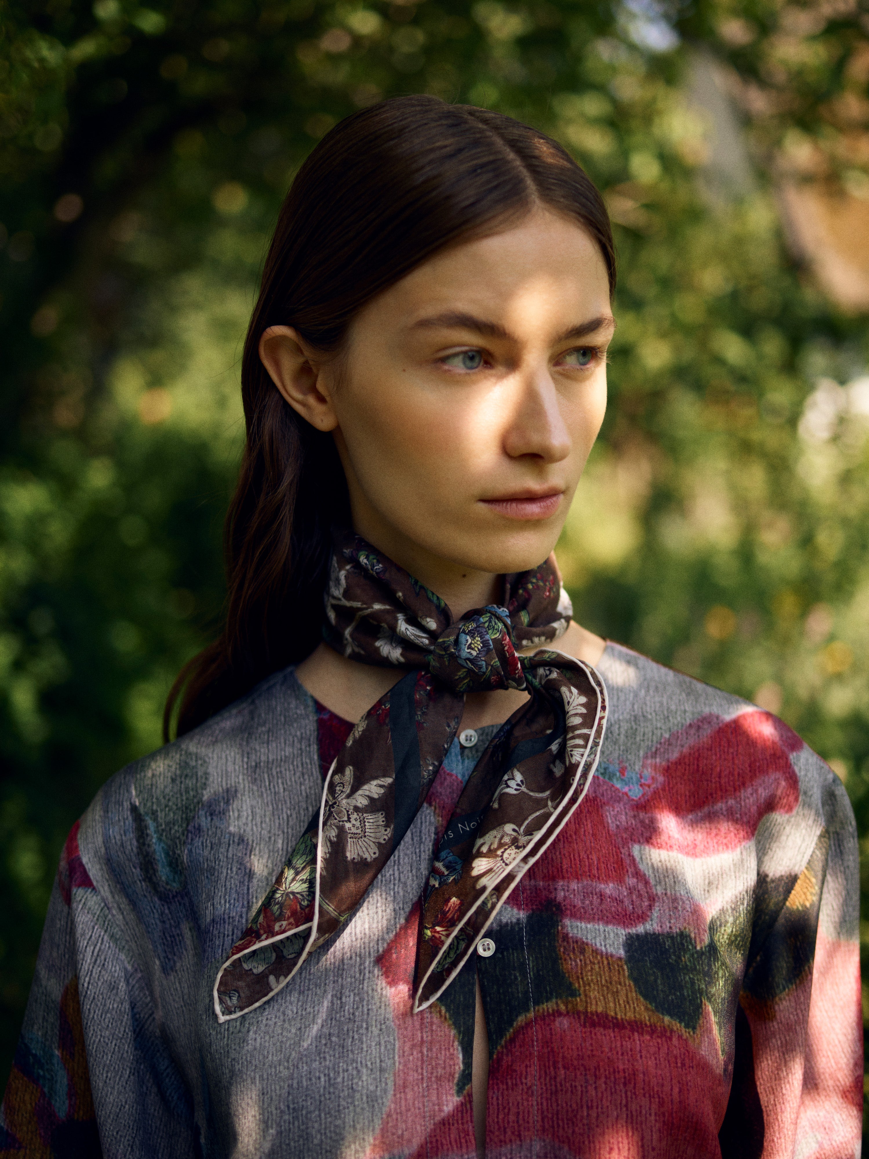 Tapis Noir light small Eliza scarf